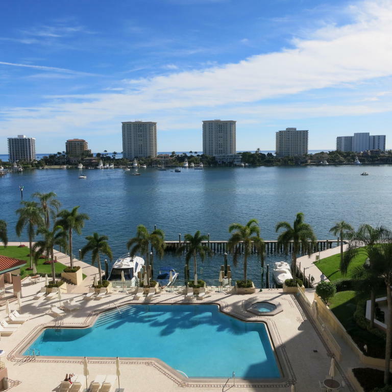 Property Photo:  300 SE 5th Avenue 6070  FL 33432 