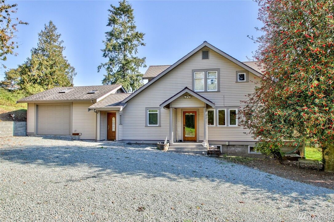 Property Photo: 19589 Kelleher Rd WA 98233