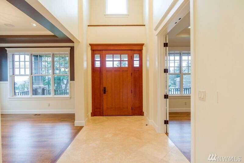 Property Photo: 4201 92nd Ave SE WA 98040