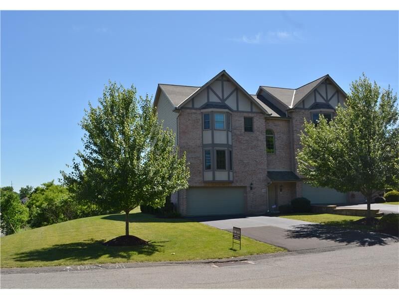 Property Photo:  1102 Brandon Way  PA 15108 
