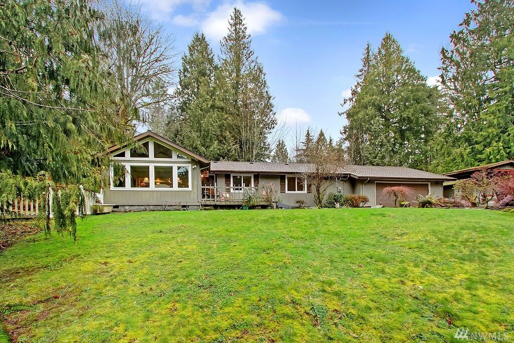 Property Photo:  6511 289th Ave SE  WA 98027 