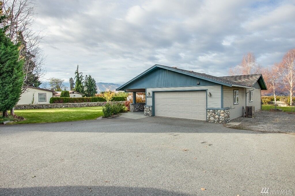 Property Photo:  3540 Sunset Hwy  WA 98802 