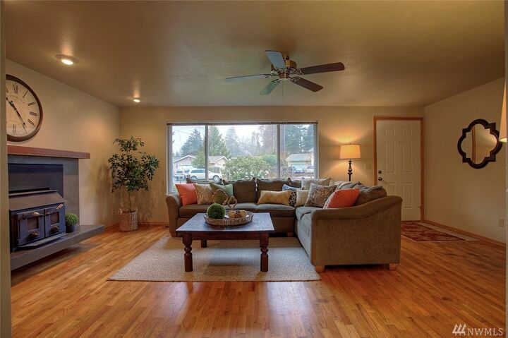 Property Photo: 29210 37th Place S WA 98001