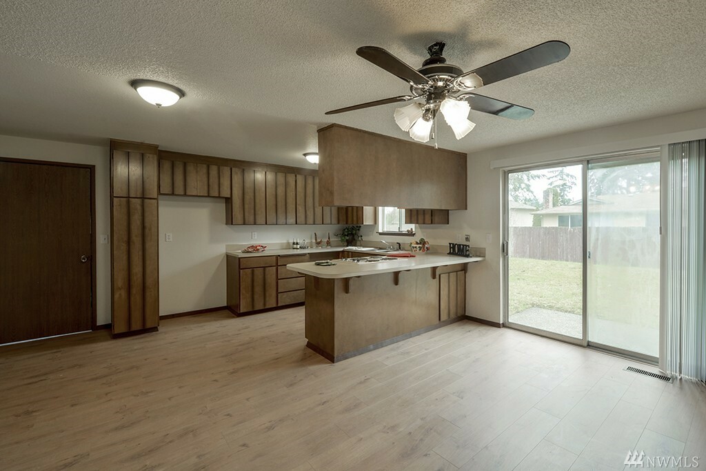 Property Photo: 18620 9th Av Ct E WA 98387