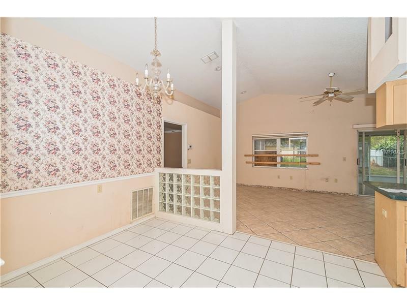 Property Photo:  1385 Forest Park Street  FL 33803 