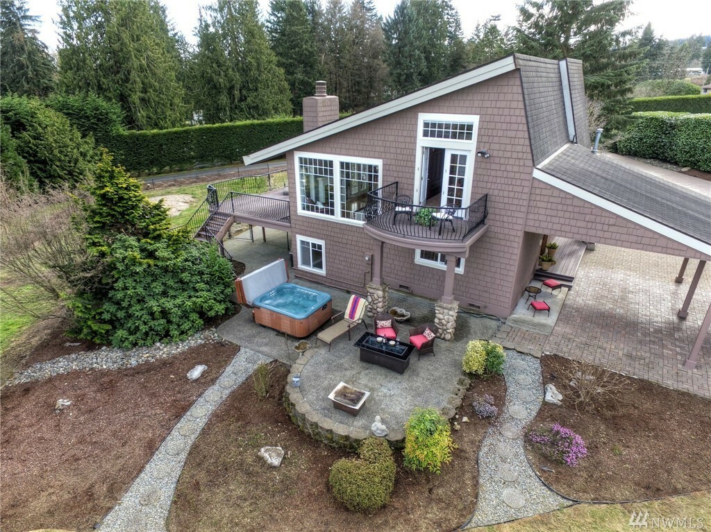 Property Photo:  15625 Broadway Ave  WA 98296 