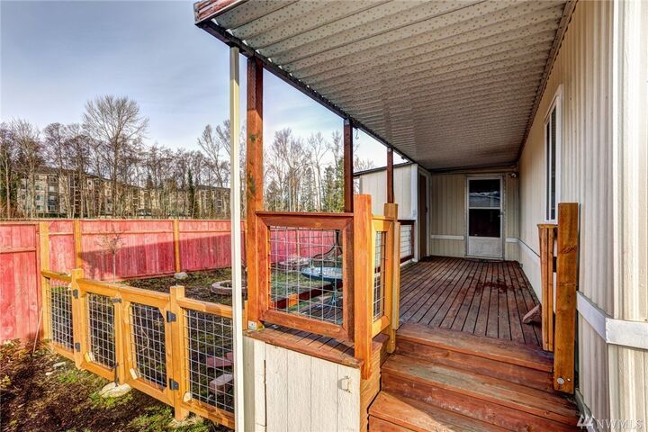 Property Photo: 1200 Lincoln 405 WA 98229