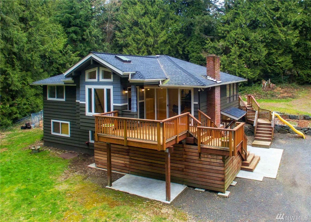 Property Photo:  14022 240th Ave SE  WA 98027 