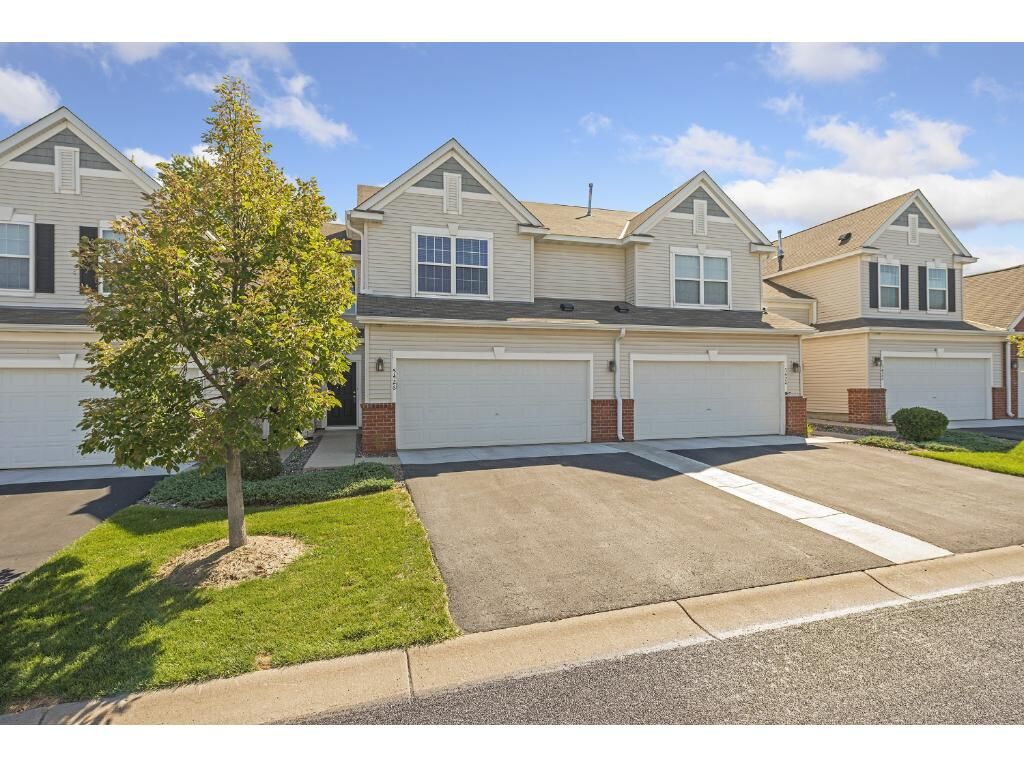 Property Photo: 5426 Elm Grove Avenue MN 55428