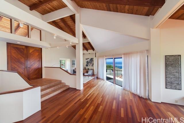 Property Photo:  1940 Alaweo Street  HI 96821 