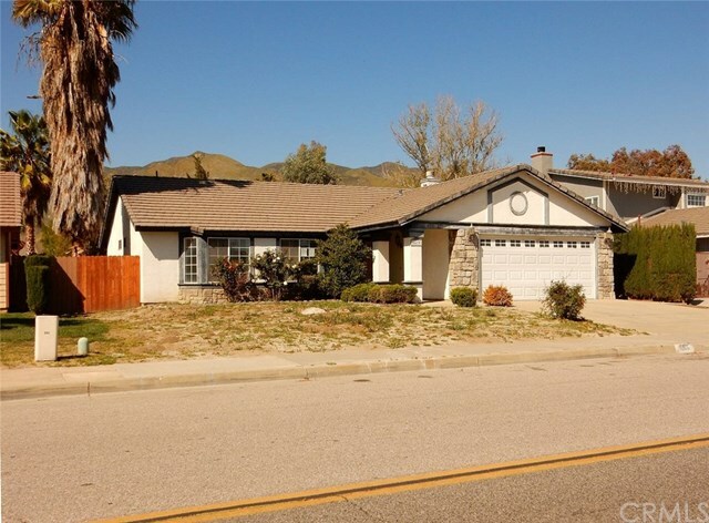 Property Photo:  683 E 1st Street  CA 92583 