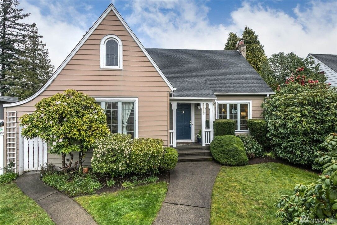Property Photo:  7926 Seward Park Ave S  WA 98118 