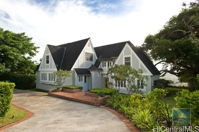 Property Photo: 4823 Matsonia Drive HI 96816