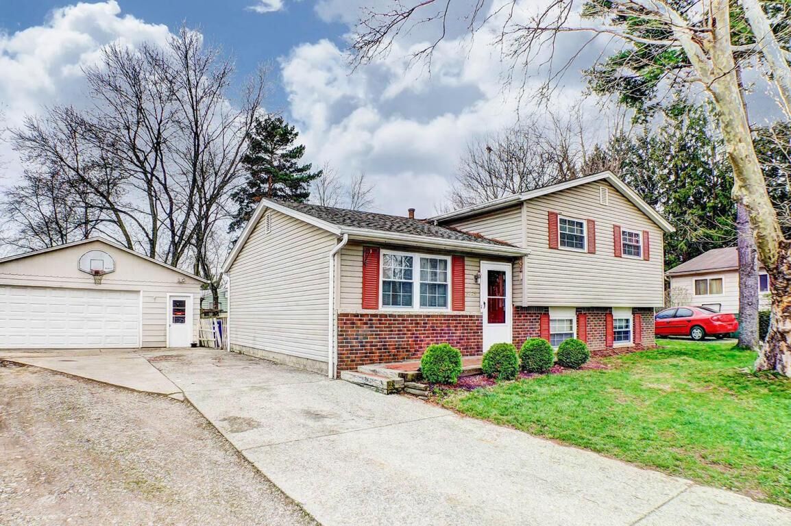 Property Photo:  3229 Tammery Court  OH 43231 