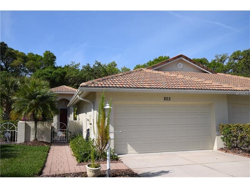 Property Photo: 203 Auburn Woods Circle FL 34292