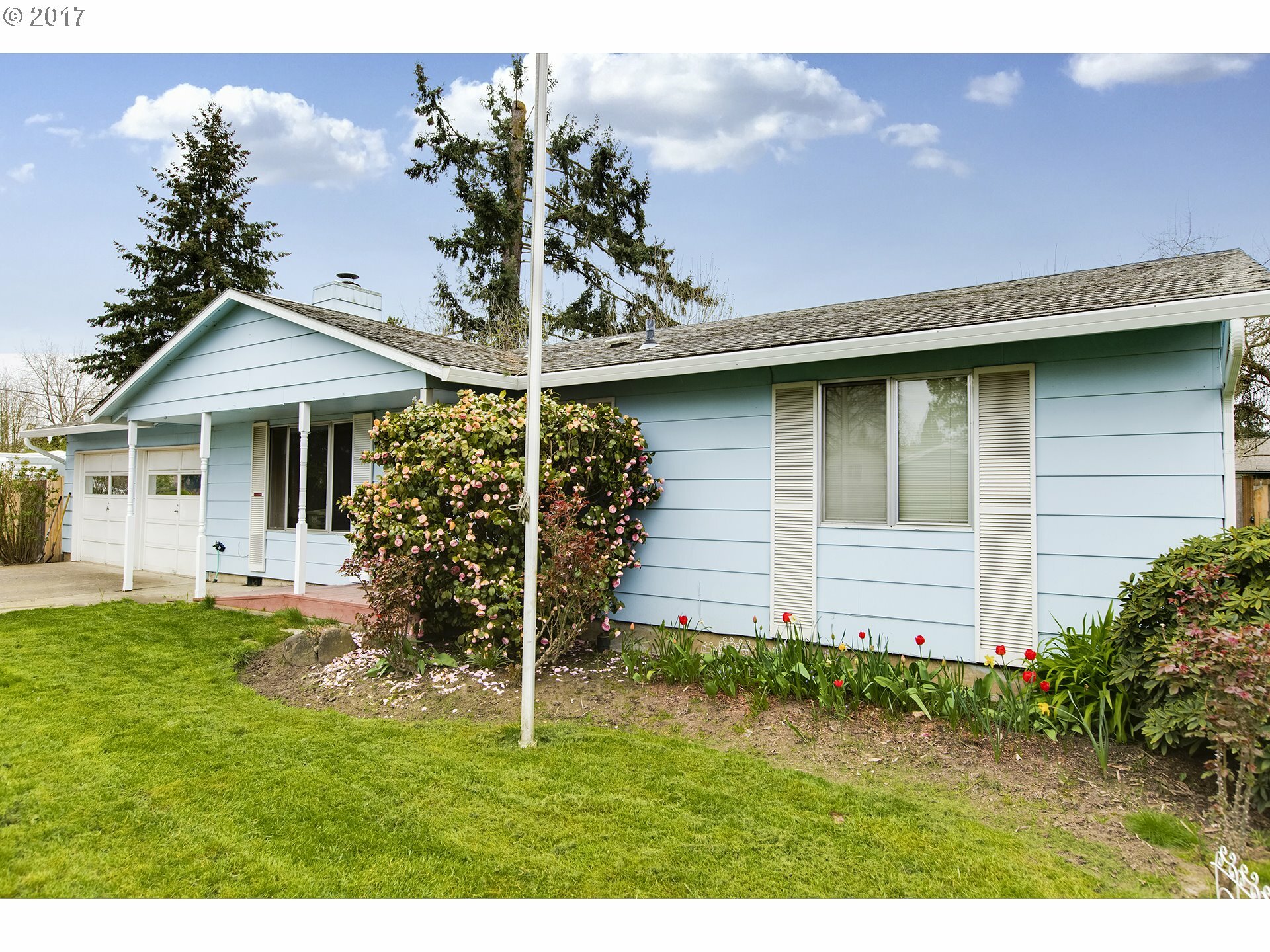 Property Photo:  2905 SW 198th Ave  OR 97003 