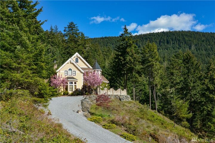 Property Photo:  1656 Eagle Ridge Rd  WA 98245 