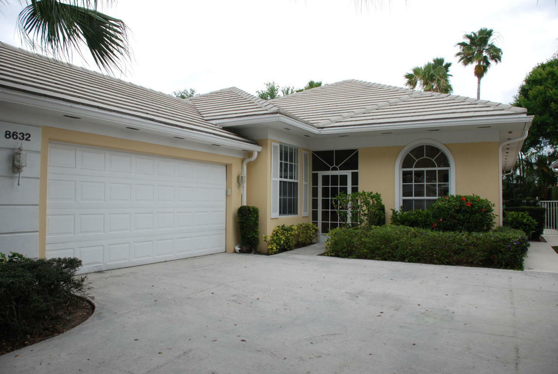 Property Photo:  8632 Doverbrook Drive  FL 33410 