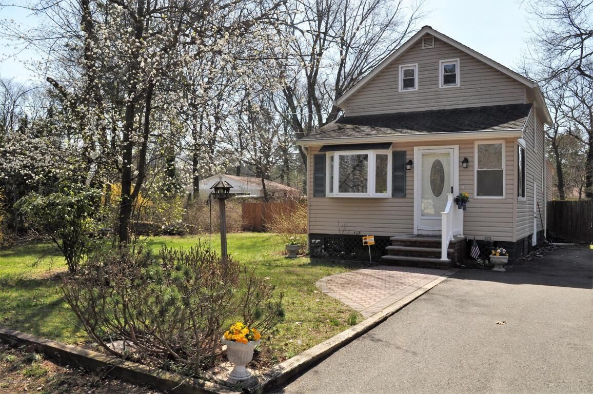 Property Photo:  49 Central Avenue  NJ 08857 