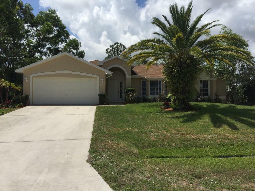 Property Photo:  6777 NW Abigail Avenue  FL 34983 