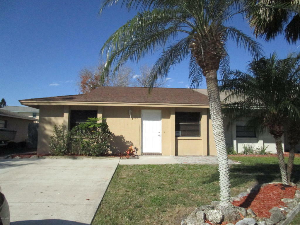 Property Photo:  809 Poinciana Street  FL 32955 