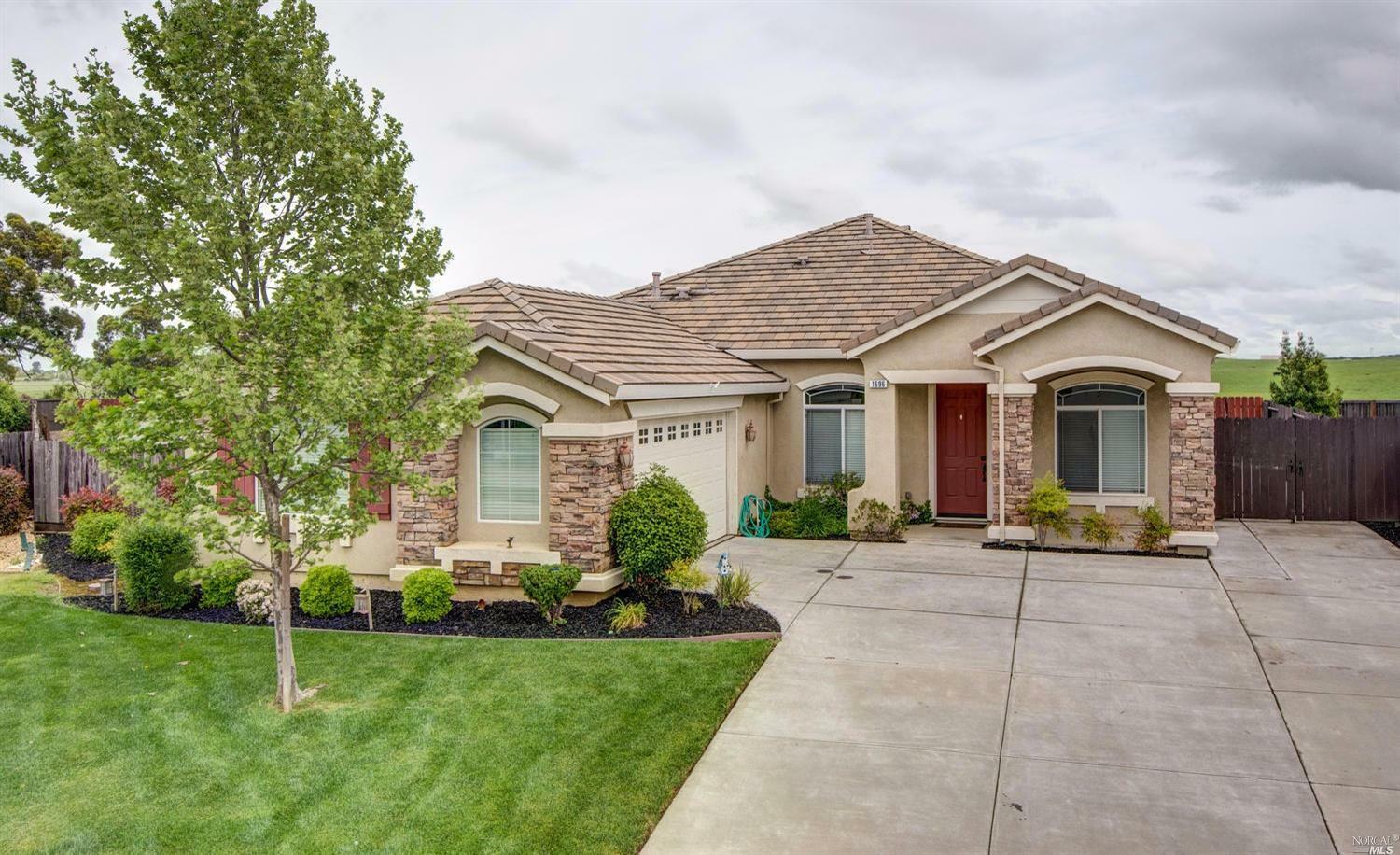 Property Photo: 1696 Duluth Lane CA 94585