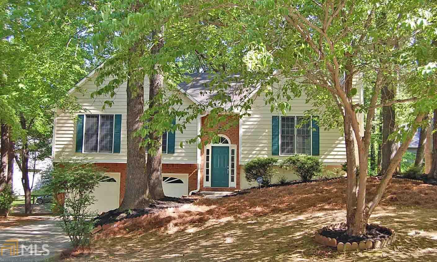 Property Photo: 3320 Hillside Dr GA 30127