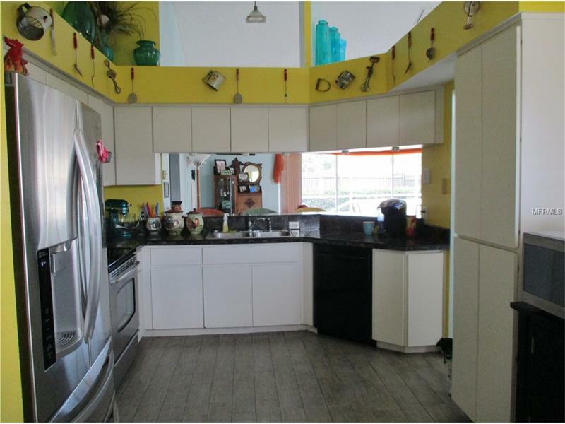 Property Photo:  7710 Landsdowne Lane  FL 34654 