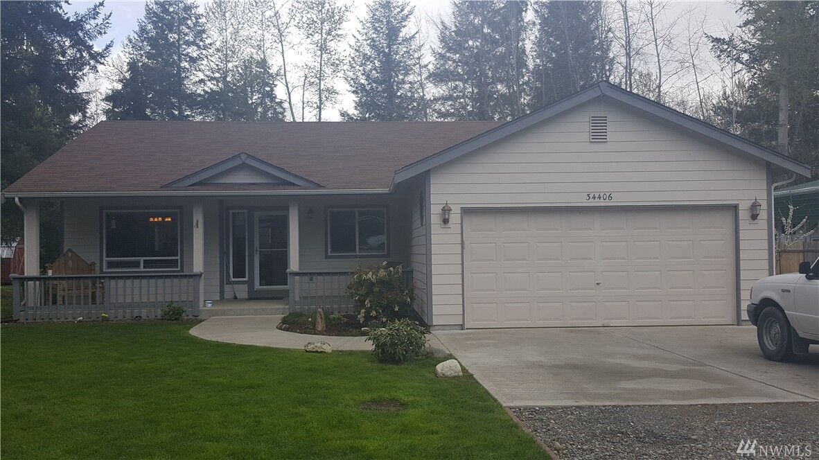 Property Photo:  34406 7th Av Ct E  WA 98580 