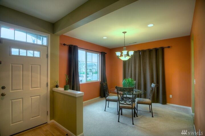 Property Photo:  5830 Vermont Ave SE  WA 98513 