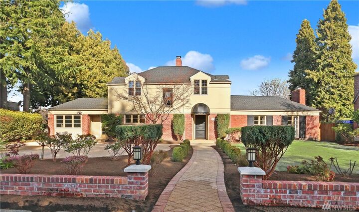 3846 Cascadia Ave S  Seattle WA 98118 photo