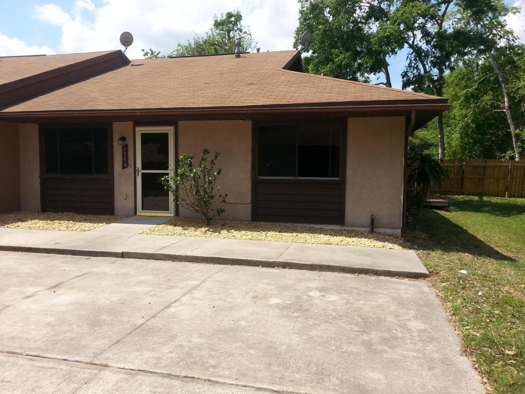 Property Photo: 1220 Shady Pines Lane FL 32796