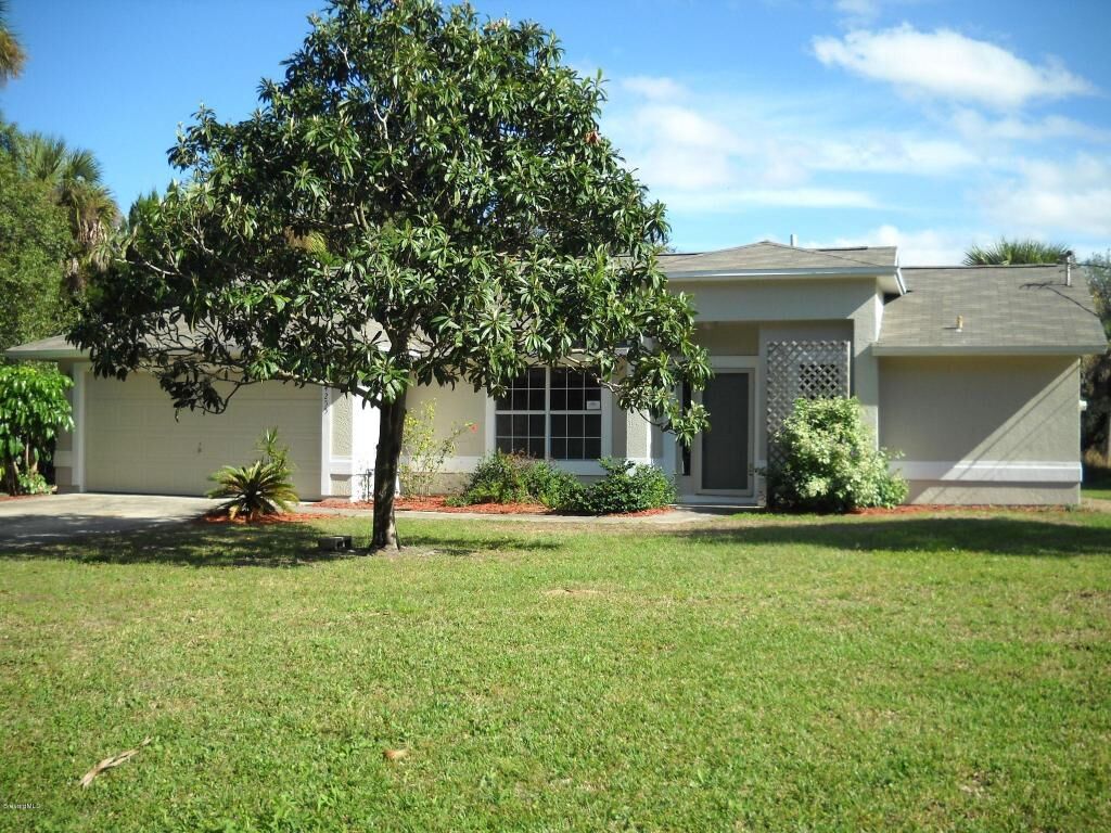 Property Photo:  4255 Tangerine Street  FL 32926 