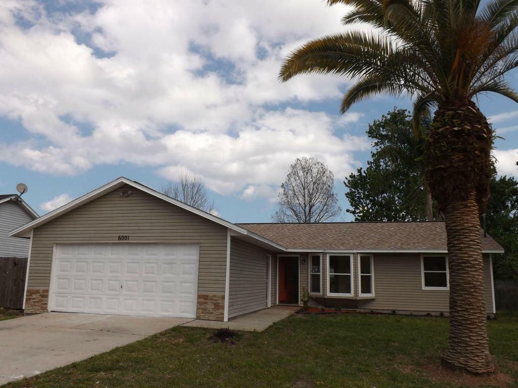 Property Photo:  6001 Banbury Avenue  FL 32927 