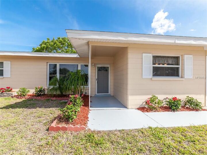 Property Photo:  447 Hazelwood Road  FL 34293 