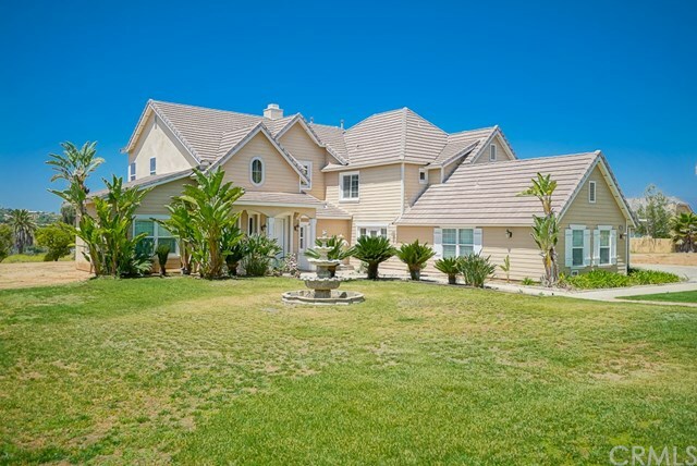 Property Photo:  16233 Heritage Grove Road  CA 92504 