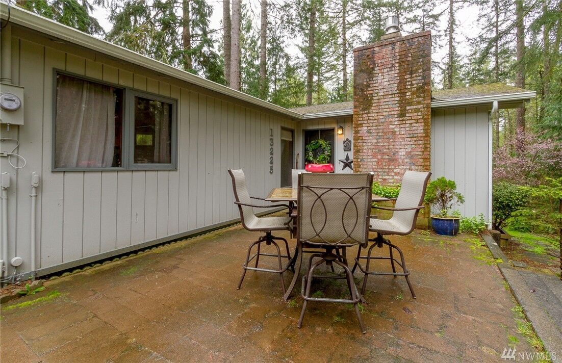 Property Photo: 13225 139th Ave Kpn WA 98329