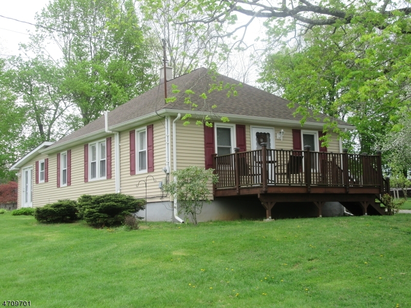 25 Prince St  Hamburg Boro NJ 07419 photo