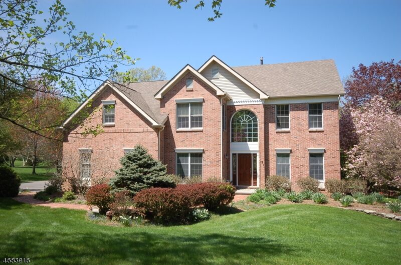 Property Photo: 10 Farrow Ln NJ 08802