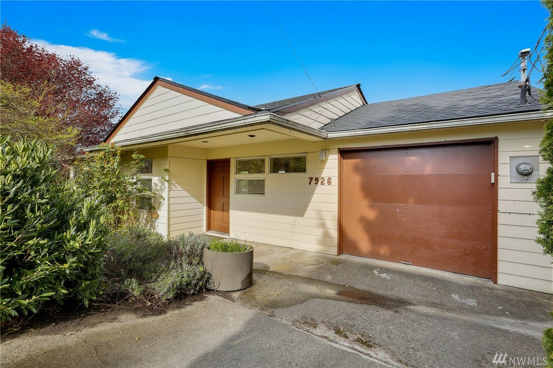 Property Photo: 7926 8th Ave SW WA 98106
