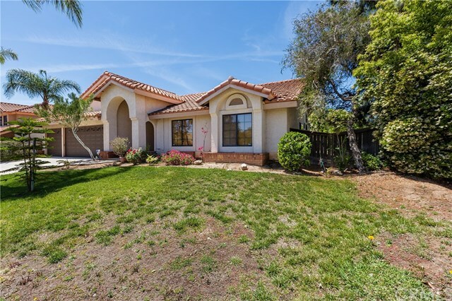 Property Photo:  7105 Mission Grove  CA 92506 