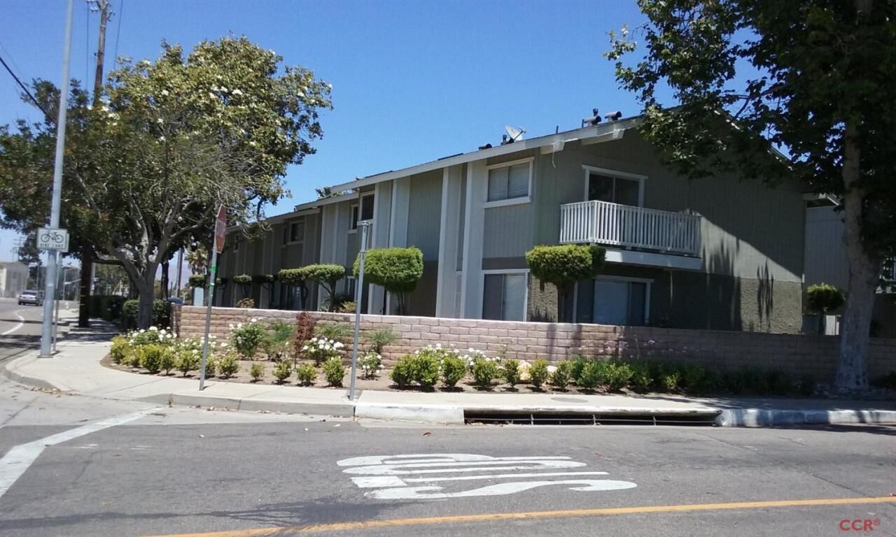 Property Photo:  413 E Park Avenue C3  CA 93454 