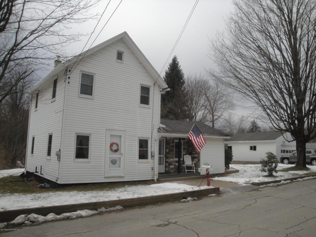 Property Photo: 106 G C Smith Street PA 18444