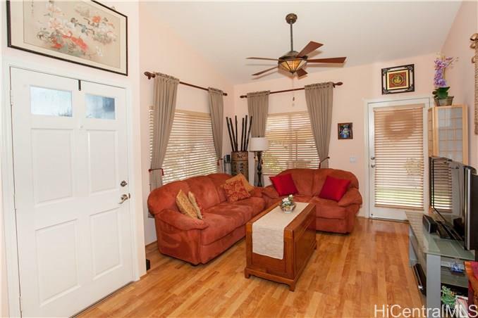 Property Photo:  91-6560 Kapolei Parkway 3G1  HI 96706 