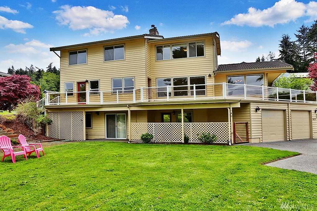 Property Photo:  1627 Stewart Rd  WA 98249 