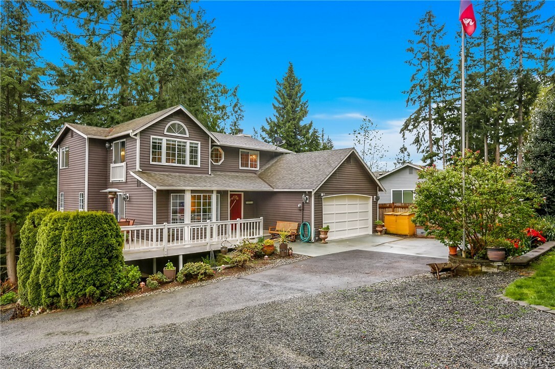 Property Photo: 14661 204th Ave SE WA 98059