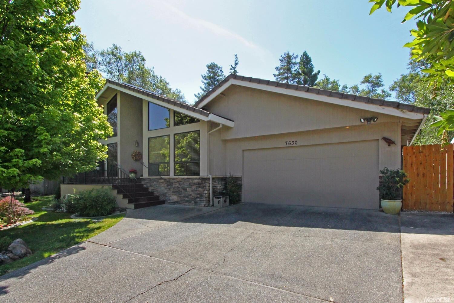 Property Photo: 7630 Woodborough Drive CA 95746