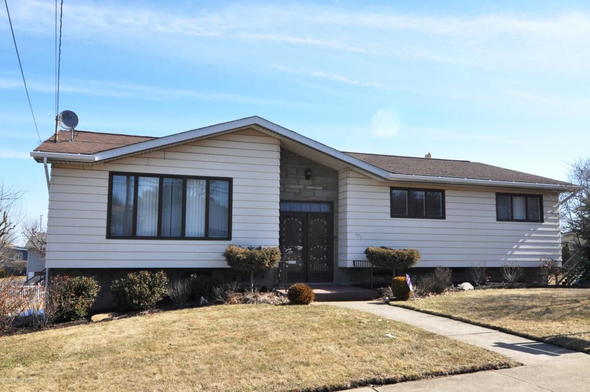 Property Photo:  423 Marjorie Drive  PA 18512 