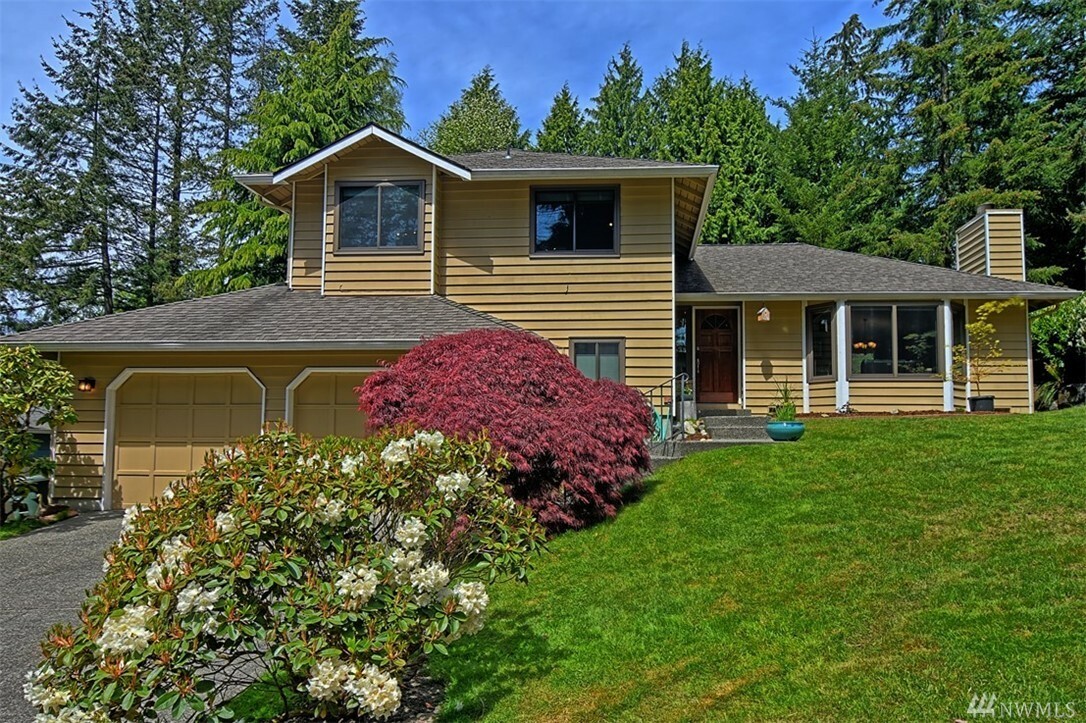 Property Photo:  6525 182nd St SW  WA 98037 