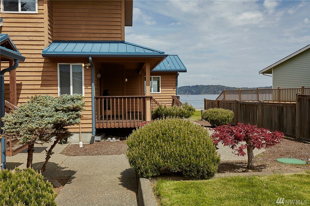 Property Photo: 9895 Miami Beach Rd NW WA 98380